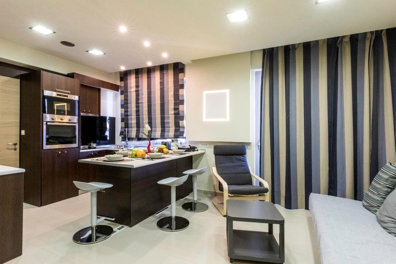 Rhodes Central Suite Rhodes City Ngoại thất bức ảnh